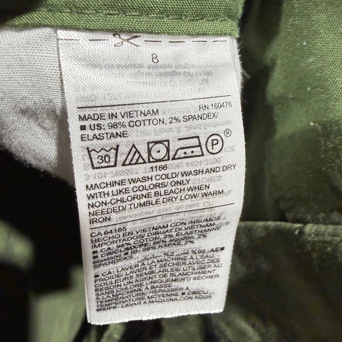 Old Navy Everyday Short Women Size 8 Green Mid Rise Chino EUC3