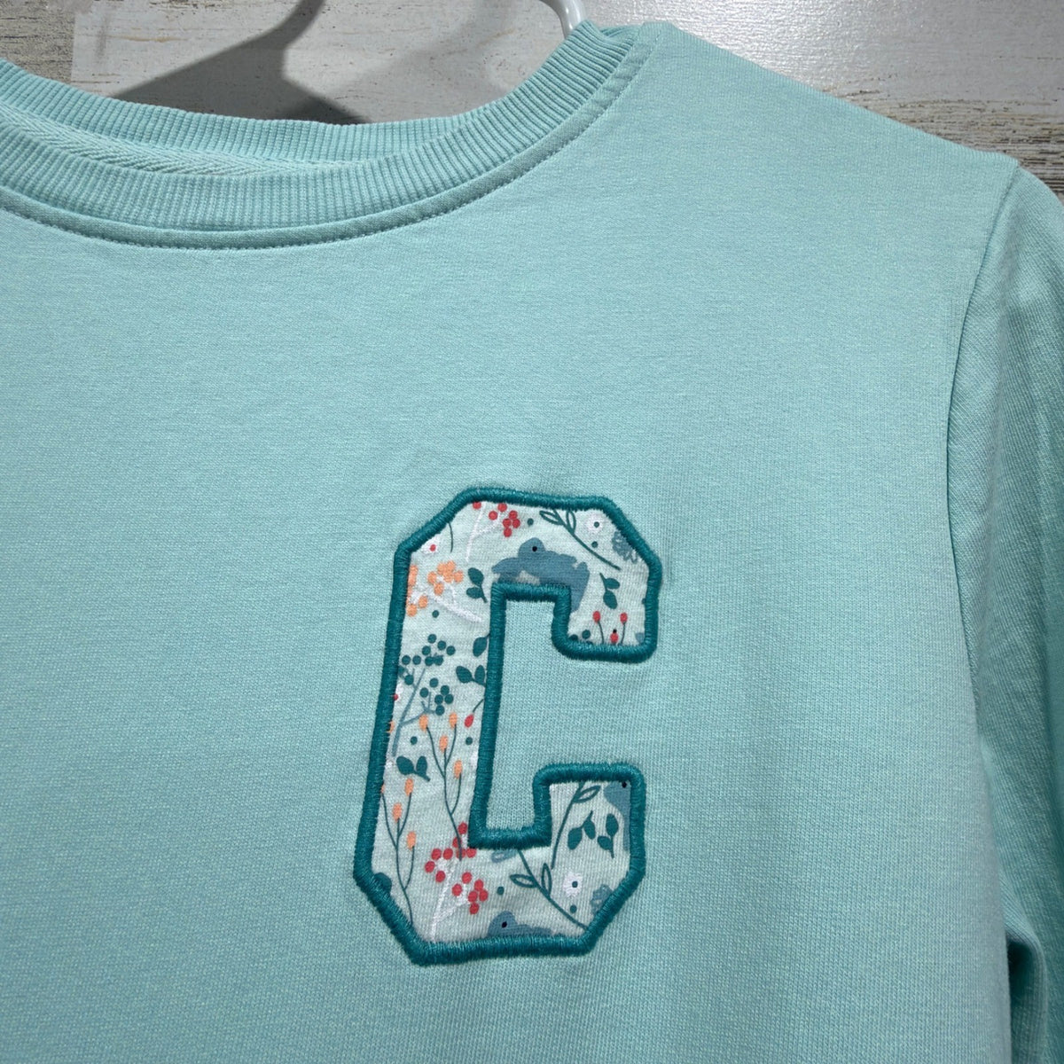 Pique Nique Sweatshirt Girls 14 Aqua Blue Floral C Patch Preppy *Flawed1