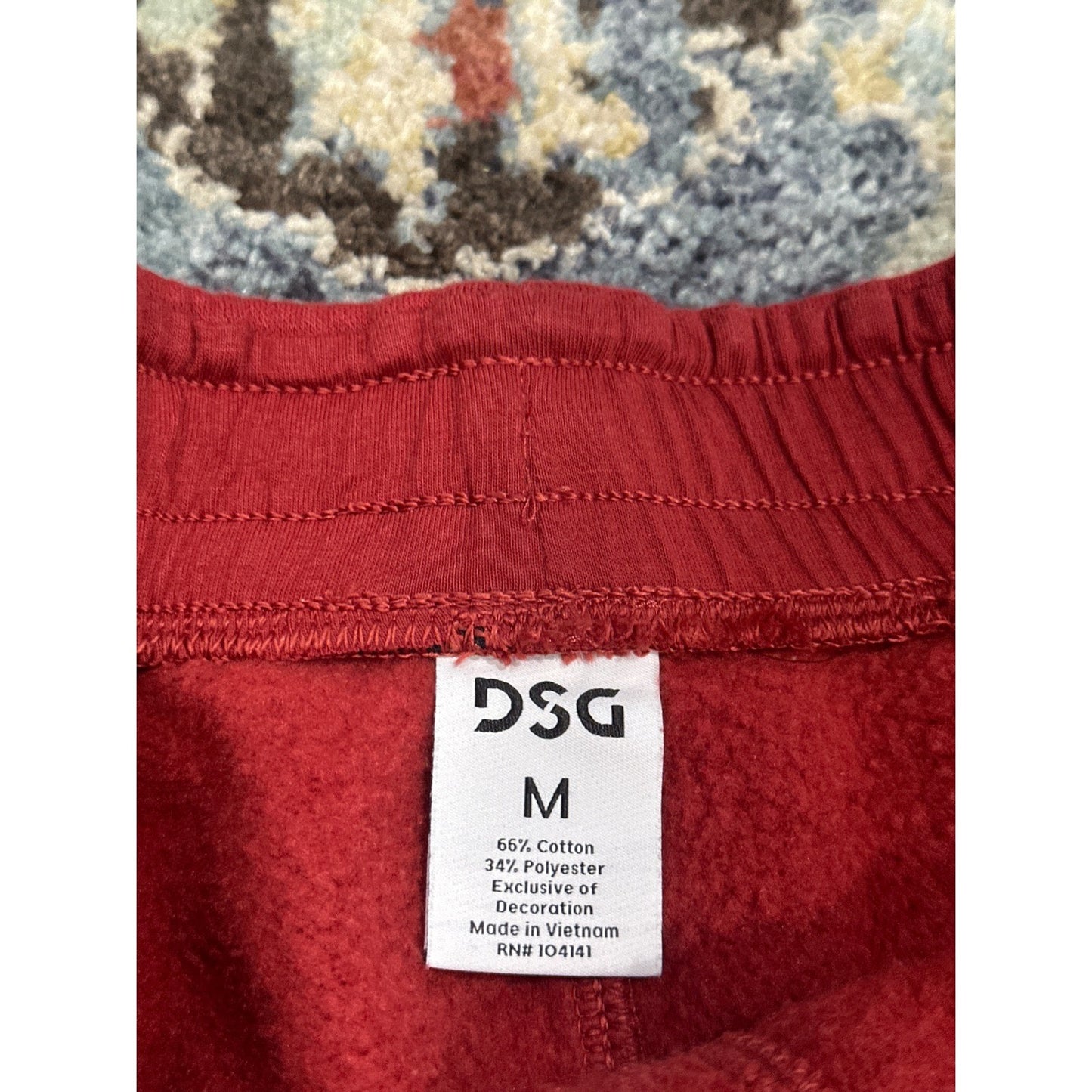 DSG Fleece Sweat Shorts Men Medium Red Elastic Drawstring Pockets GUC1