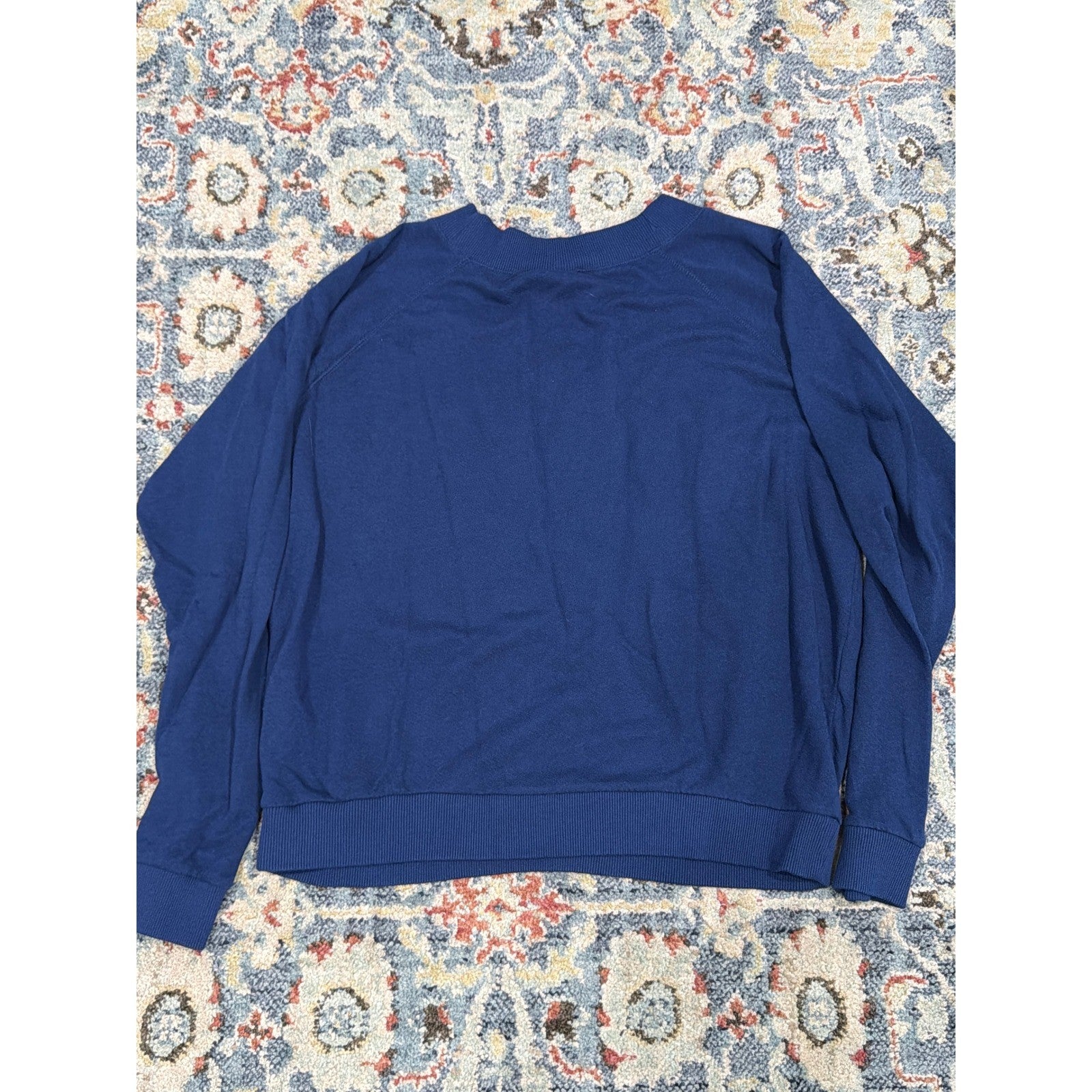 Universal Thread Sweatshirt Women Soft XL Blue V-Neck Raglan Soft Athleisure EUC3