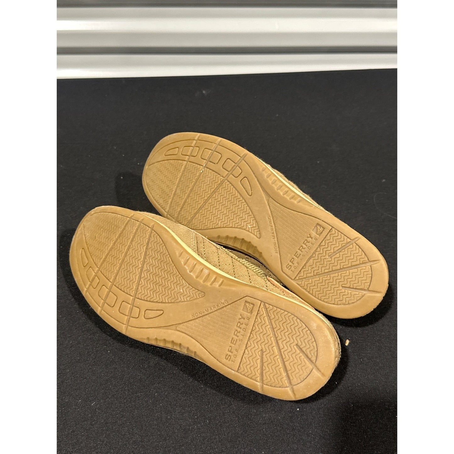 Sperry Boat Shoes Womens 9 Tan Canvas Corduroy Quilted Loafers4