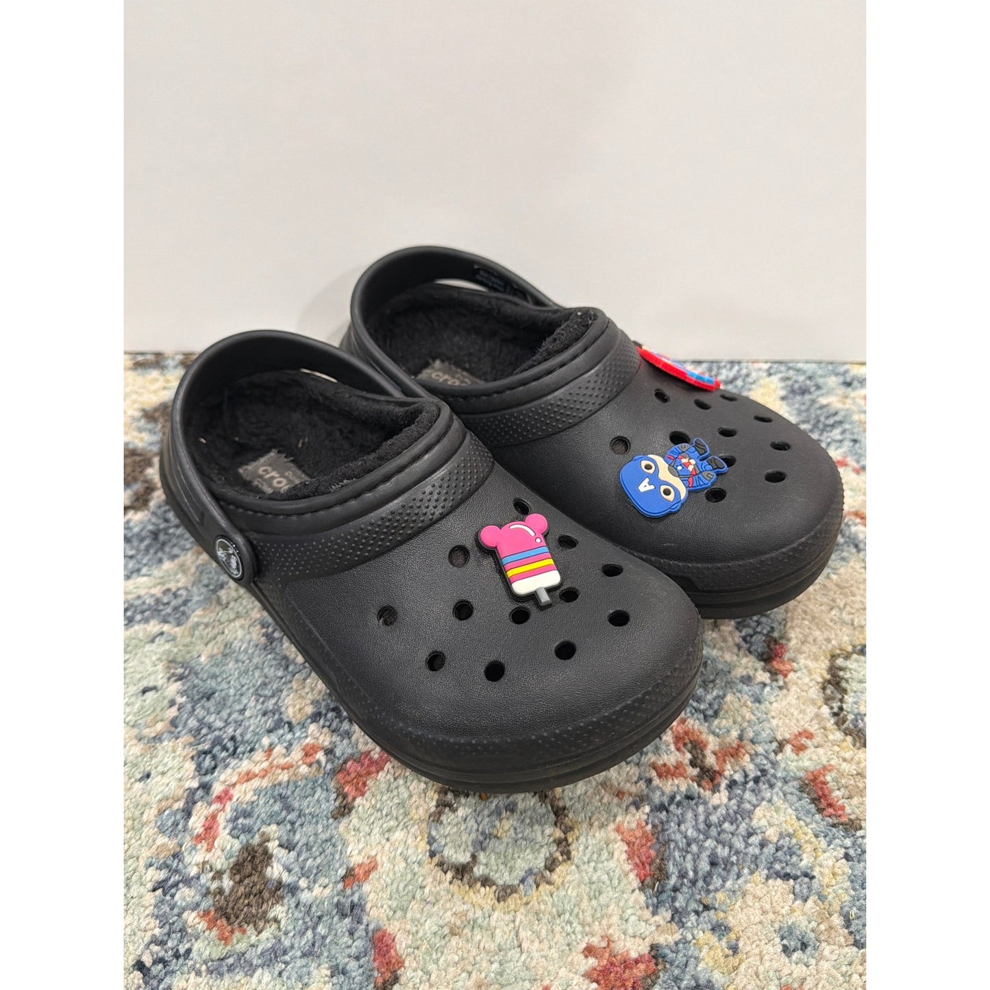 Crocs Lined Clogs Boys Size 13 Black Captain America Jibbitz Gorpcore GUC0