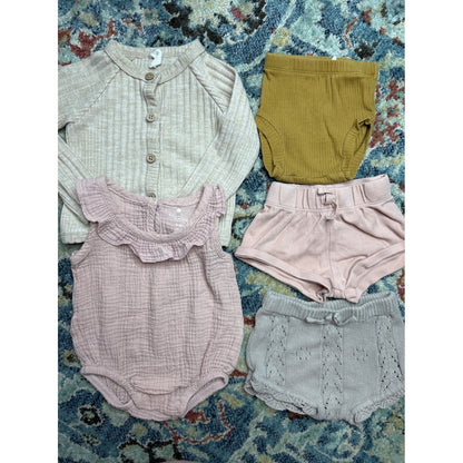 Colored Organics Kate Quinn Snug Baby Girls 6/9m 6/12m Neutral Bundle0