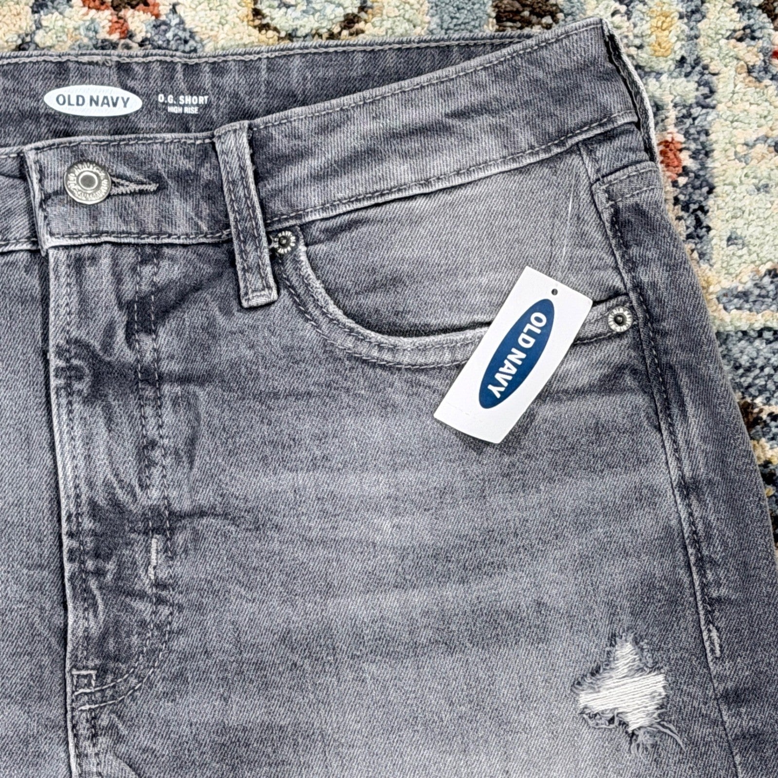 Old Navy O.G. Short Women 8 Grey Distressed High Rise Denim Grunge NWT1