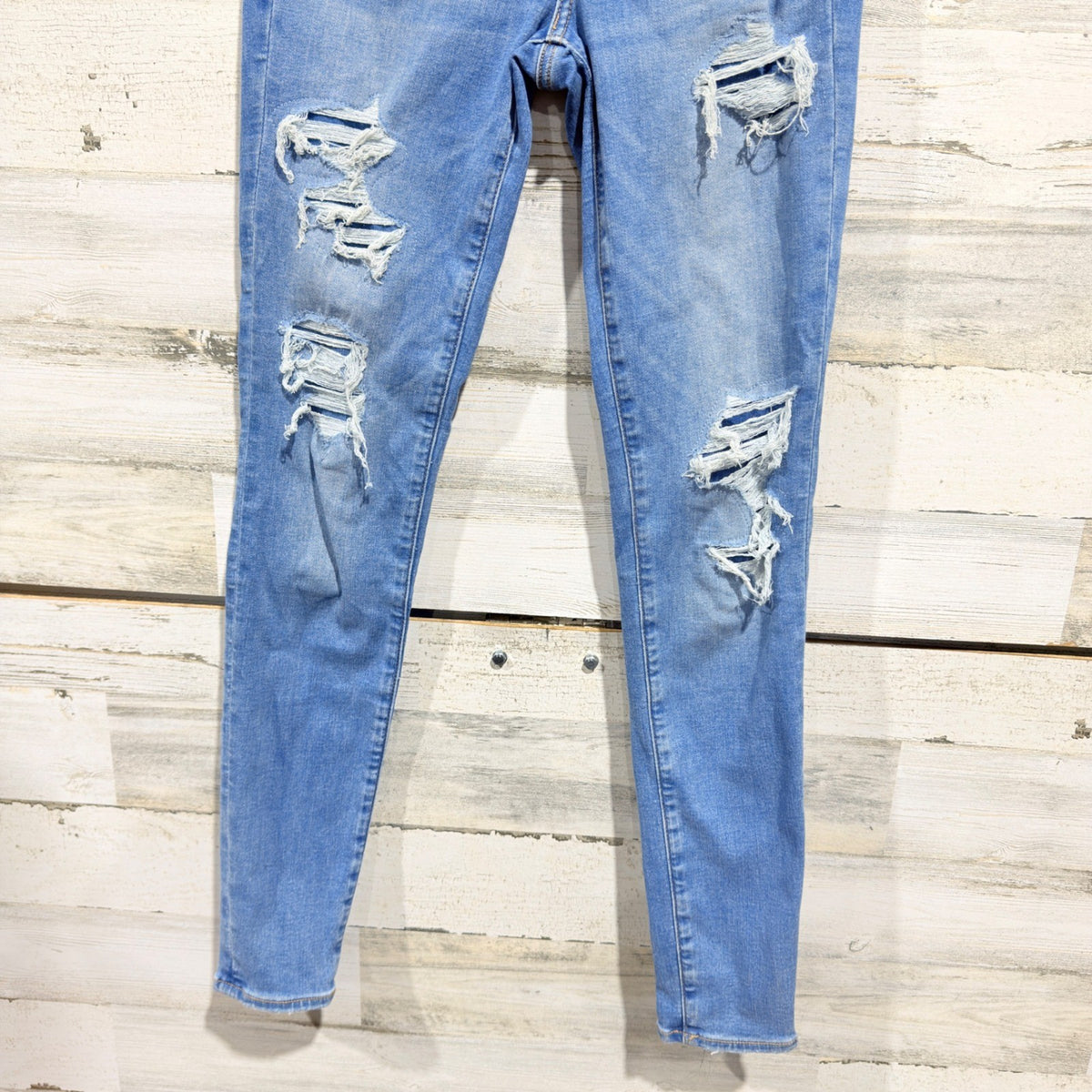 American Eagle Next Level Stretch Jegging Women 4 Long Blue Distressed Denim3