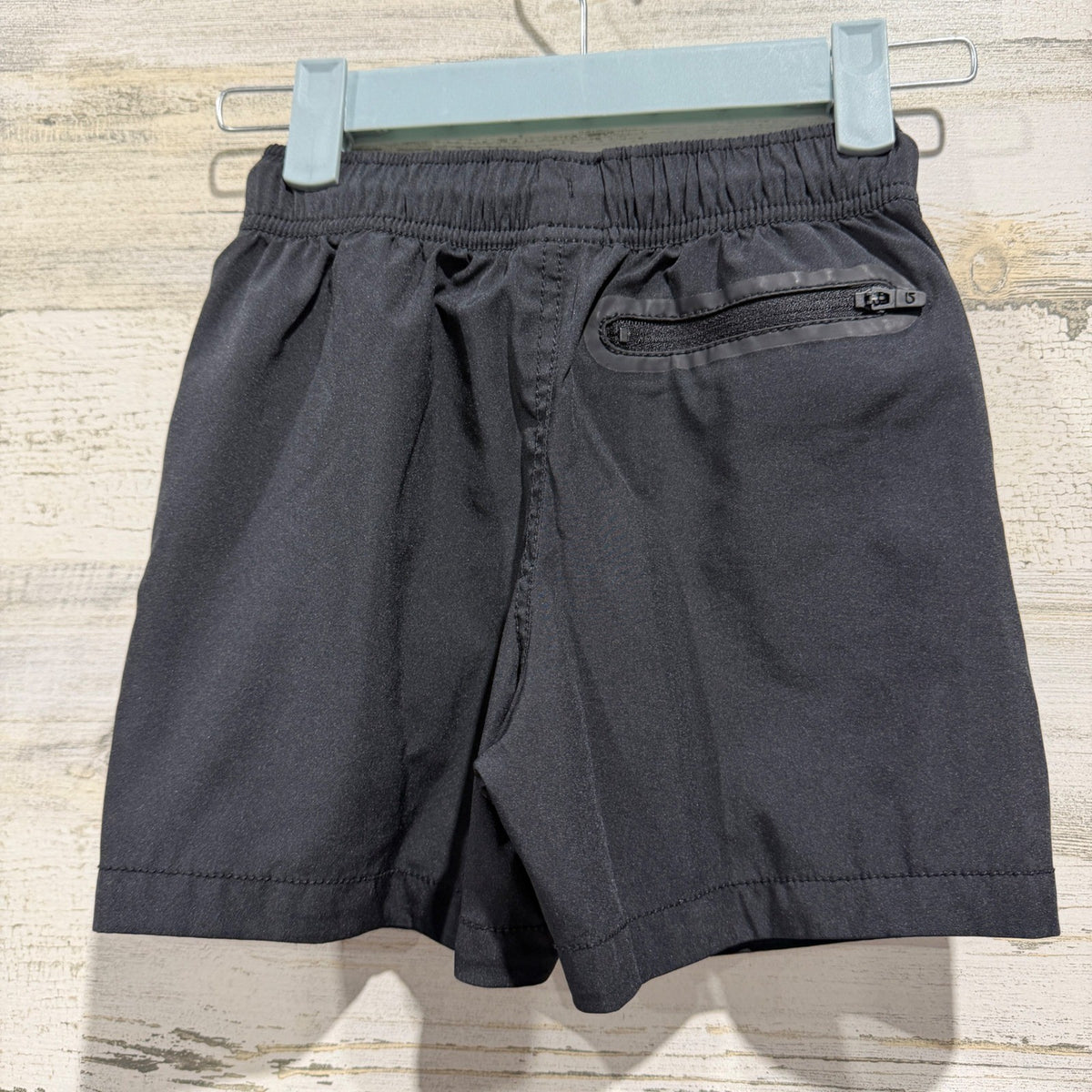 GapFit Active Shorts Boys XS Black Sporty Modern EUC1