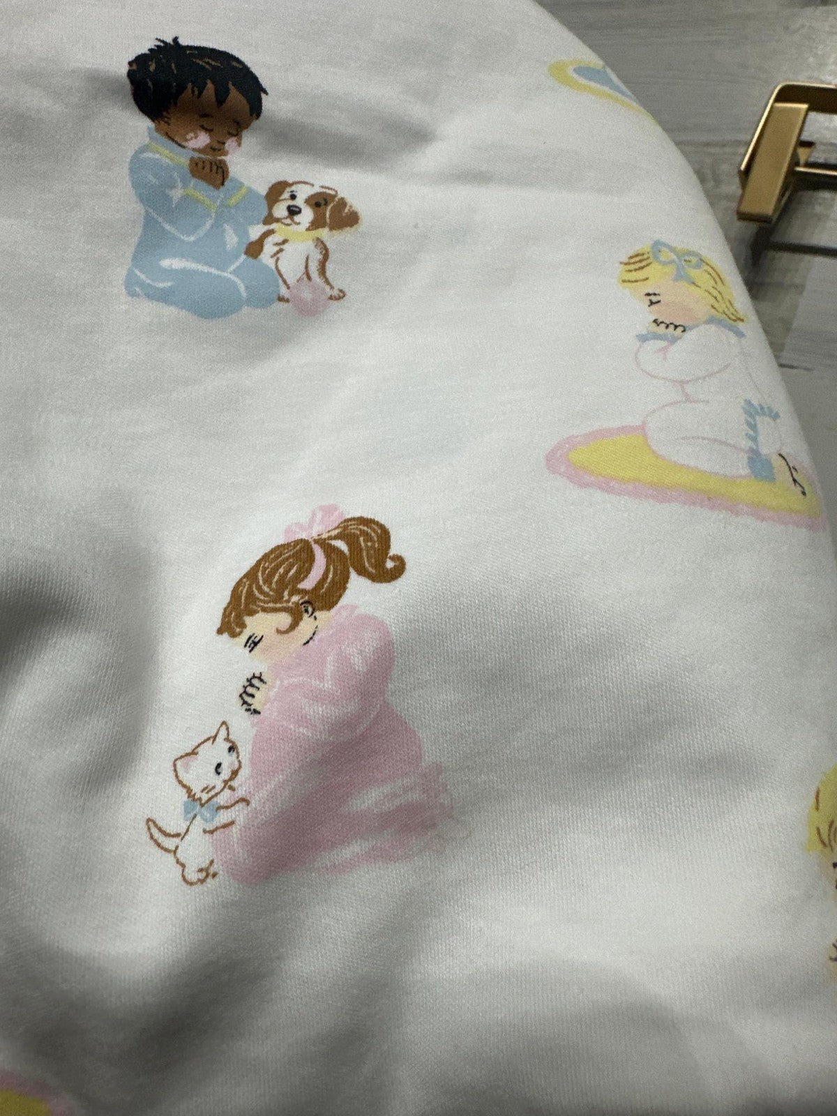 The Beaufort Bonnet Company Pillowcase Kids Standard White Blue Praying NWOT3