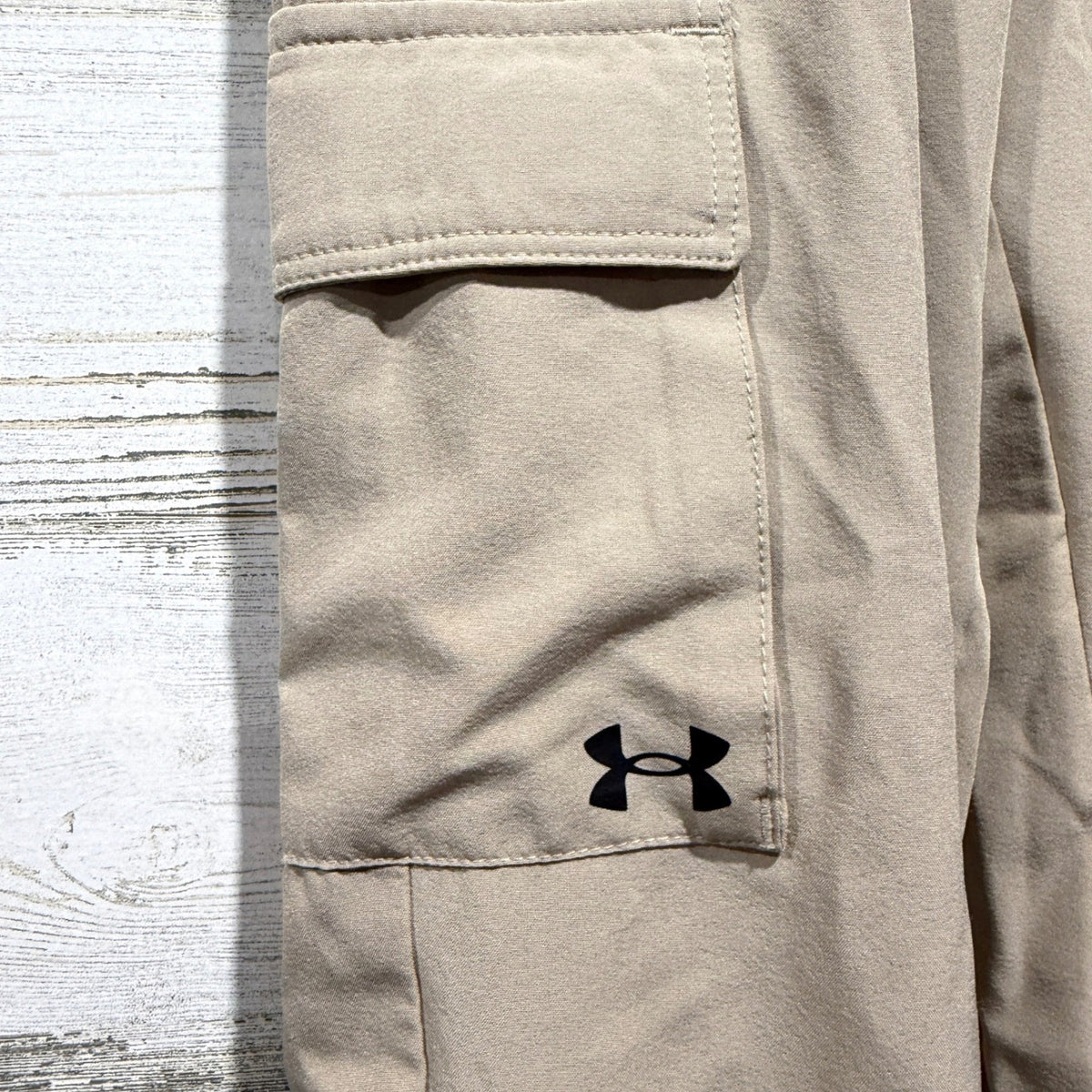 Under Armour Cargo Jogger Pants Boys Size 7 Khaki EUC1