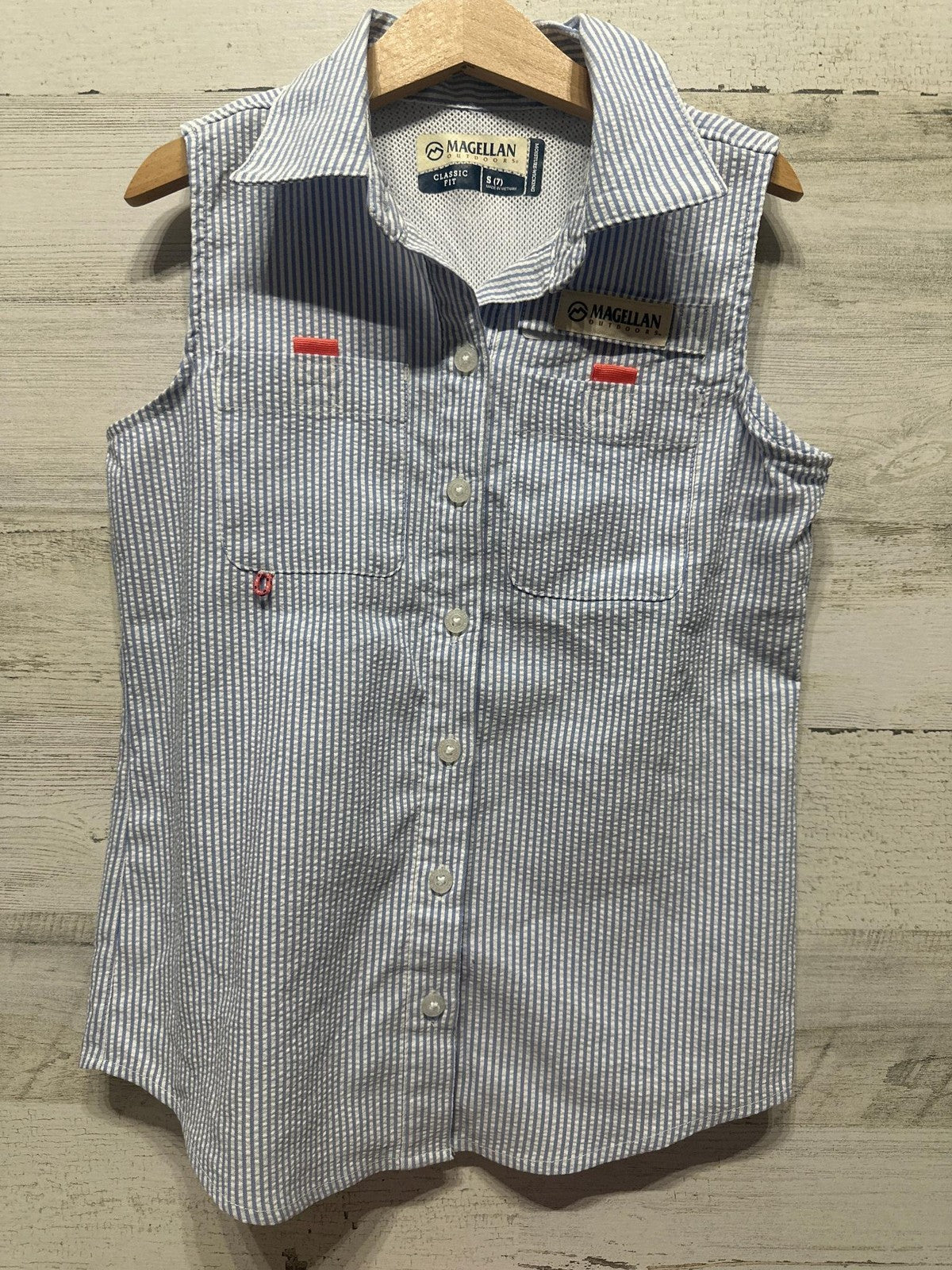 Magellan Fishing Shirt Kids Size S 7 Blue White Striped Seersucker EUC0