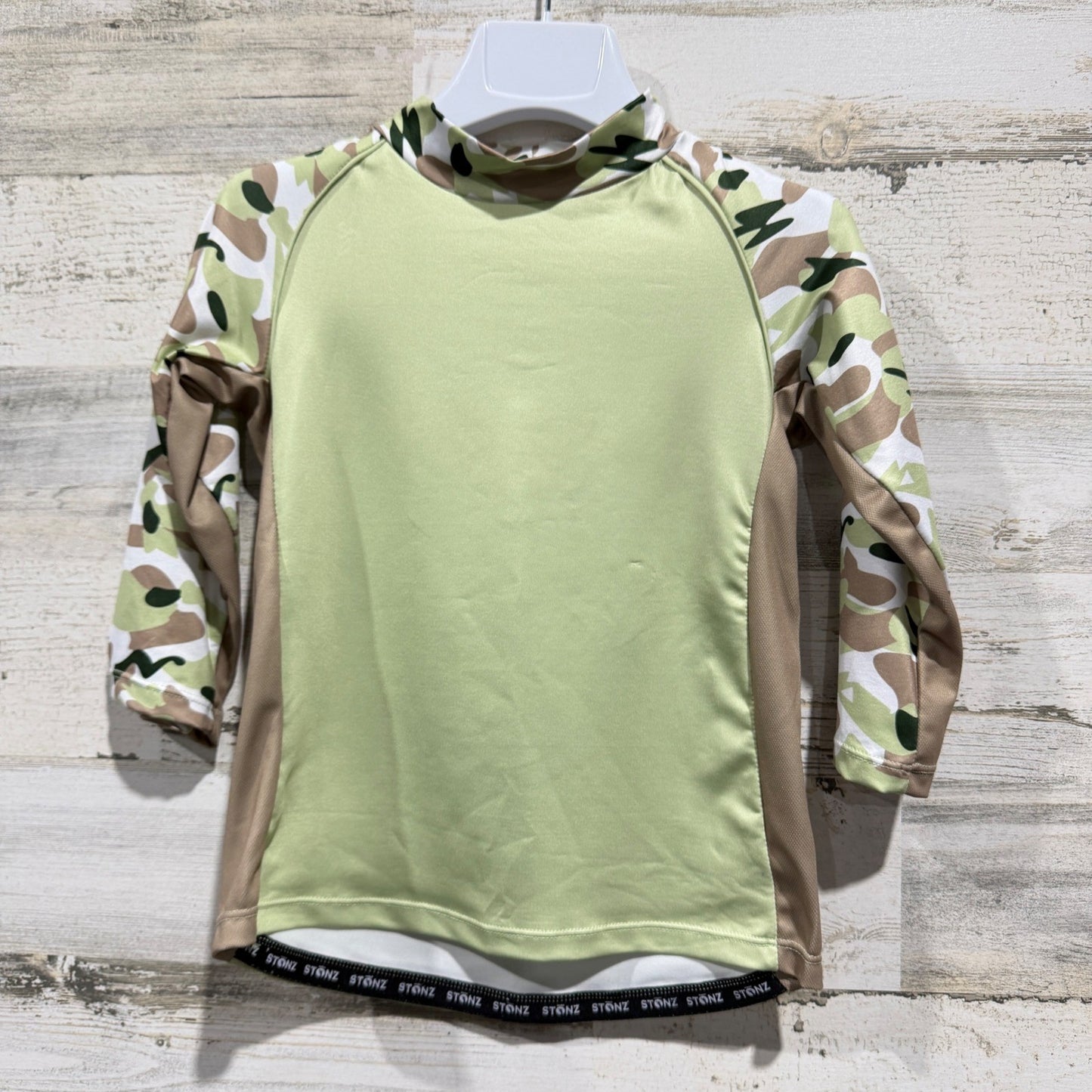 Stonz Sun Shirt Rash Guard Kids 3T Green Camo UPF 50 Outdoor Gorpcore NWT0