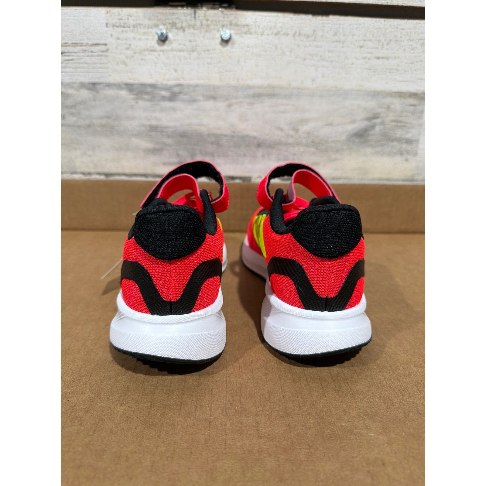 Adidas Runfalcon 3.0 Sneakers Kids Size 2 Youth Coral Neon Yellow Sporty NWT4