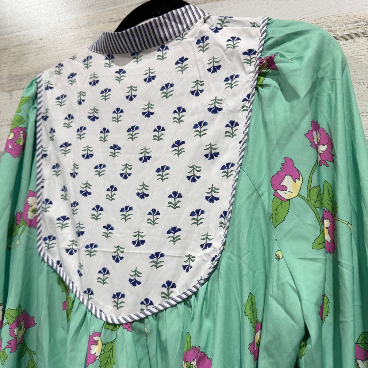 Wenrine C8P299 Floral Bib Front Dress Womens XL Light Green Polyester Boho6