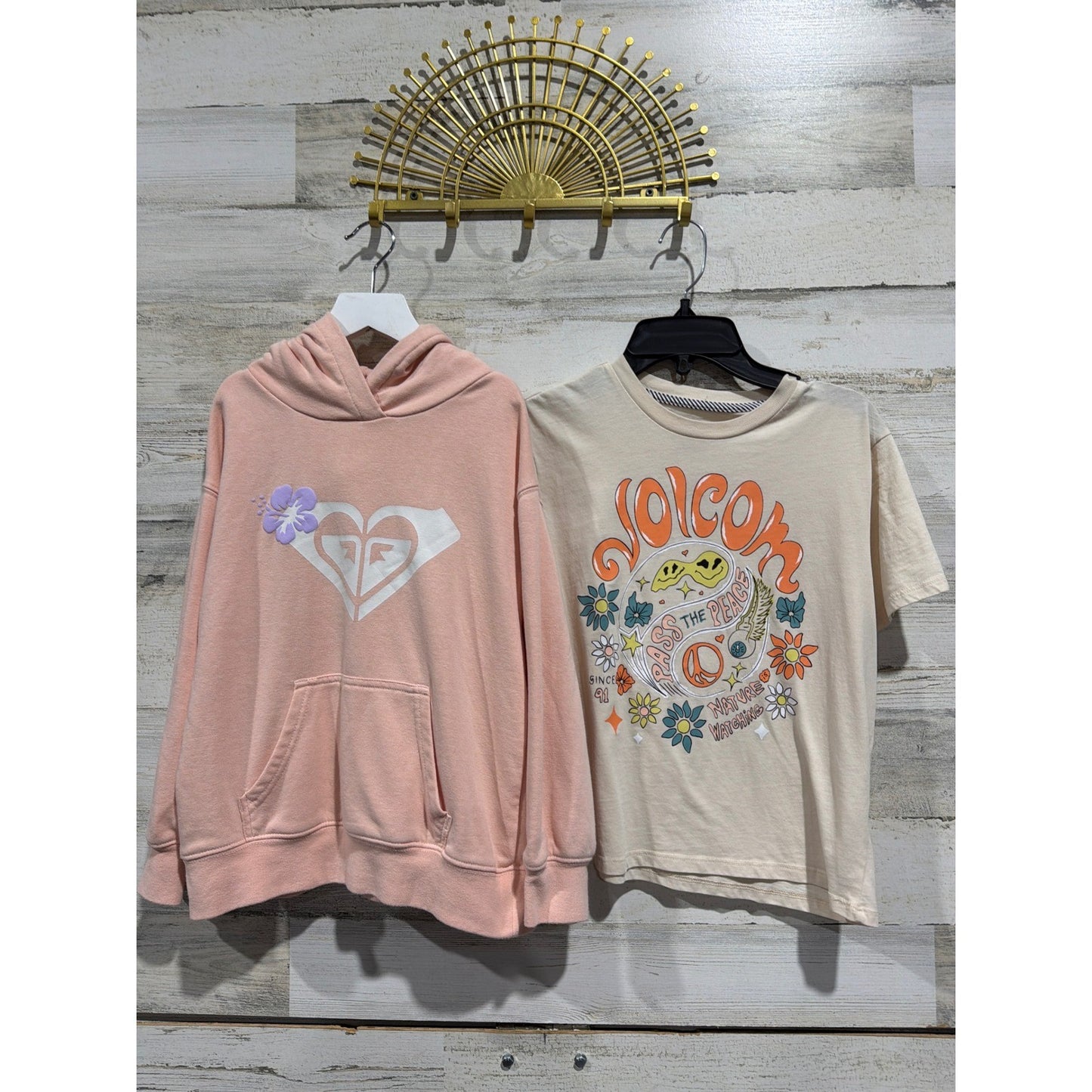 Roxy Volcom Hoodie T-Shirt Girls 7/8 Pink Cream Surf Skate Coastal EUC0