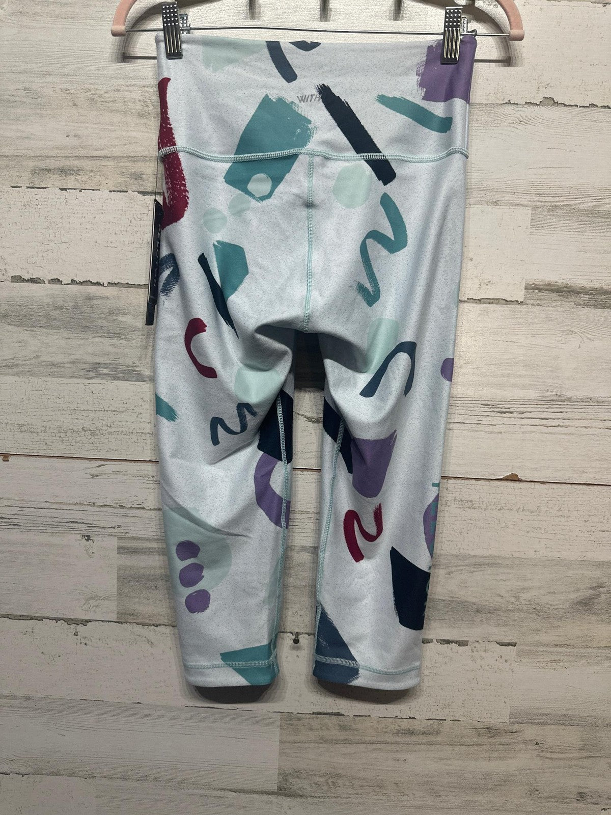 Women's Size Medium WITH Peloton Modern High Waisted Capri Leggings NWT5