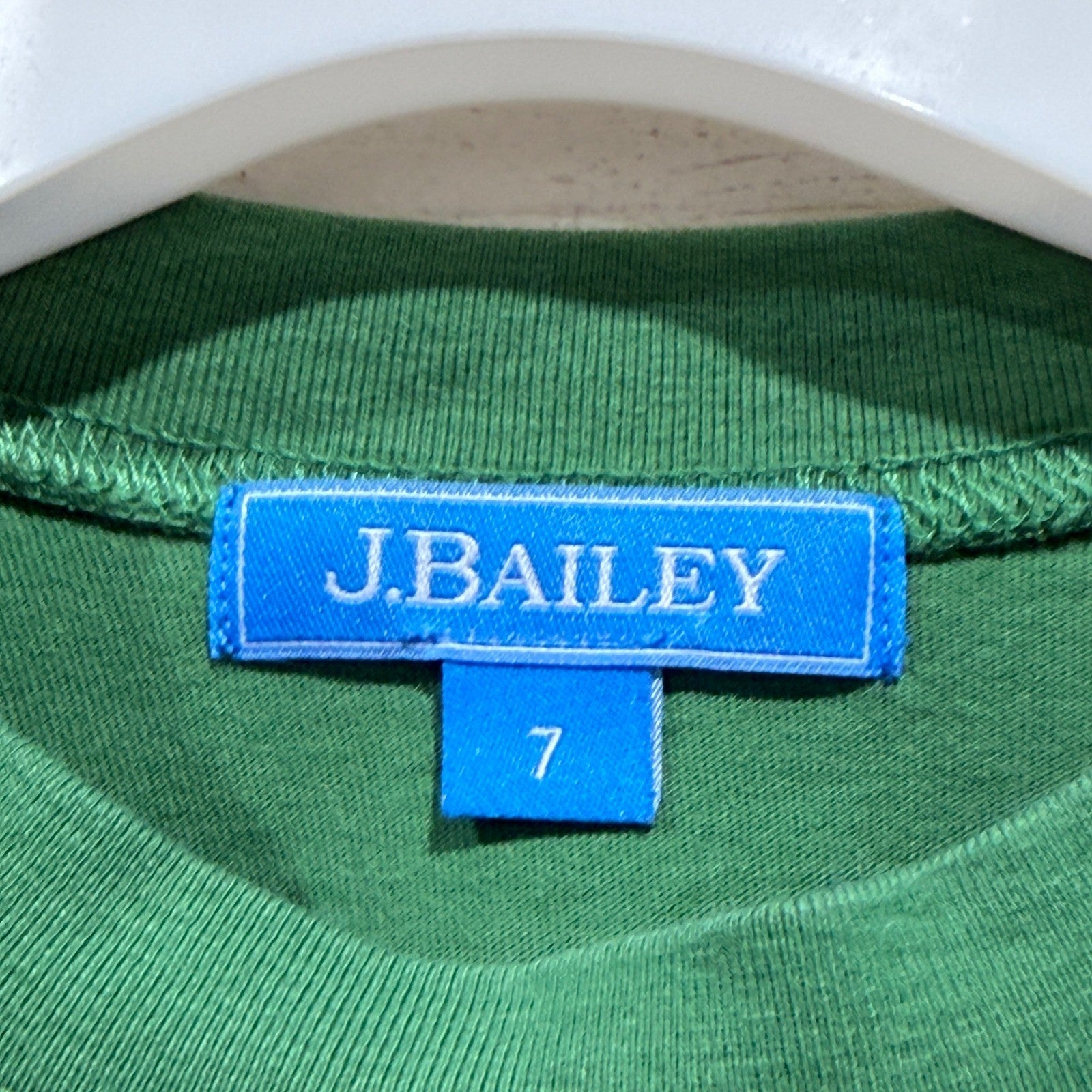 J. Bailey T-Shirt Boys 7 Green Sport Fishing Club Trout Graphic Outdoors EUC2