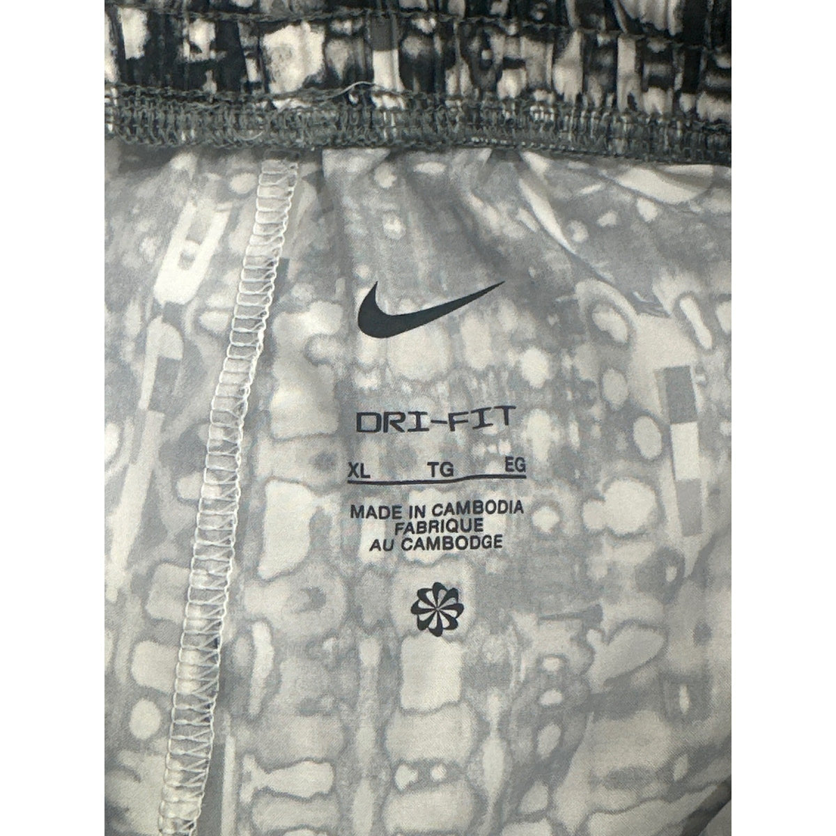 Nike Shorts Kids XL Black White Good Dri-FIT Abstract Print Athletic Basketball1