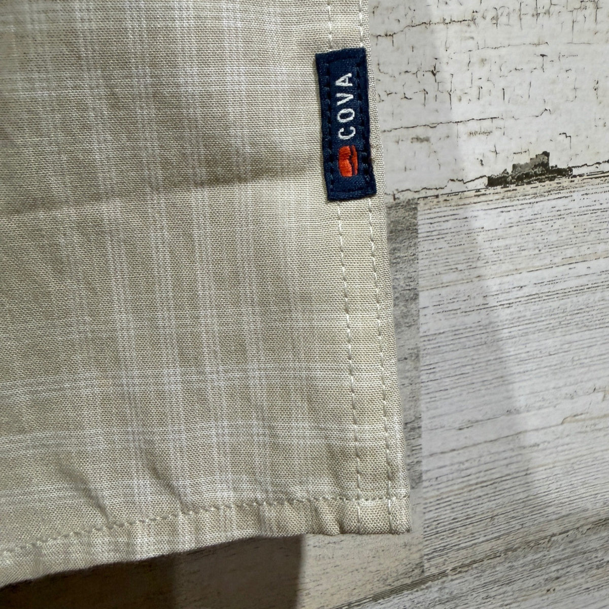COVA Short Sleeve Button Up Shirt Mens XL Tan Plaid Tencel Cotton EUC3