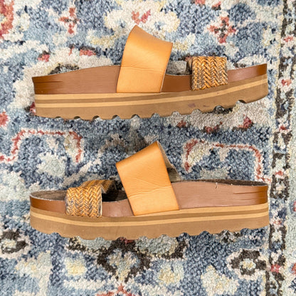Reef Cushion Vista Hi Sandals Girls 5 Tan Woven Platform Slide Boho EUC1