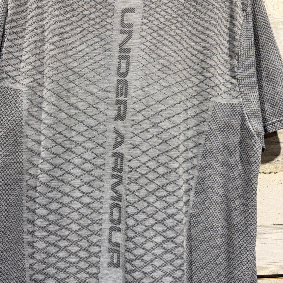 Under Armour Vanish Tee Shirt Mens 2XL Grey Diamond Pattern Seamless Activewear4