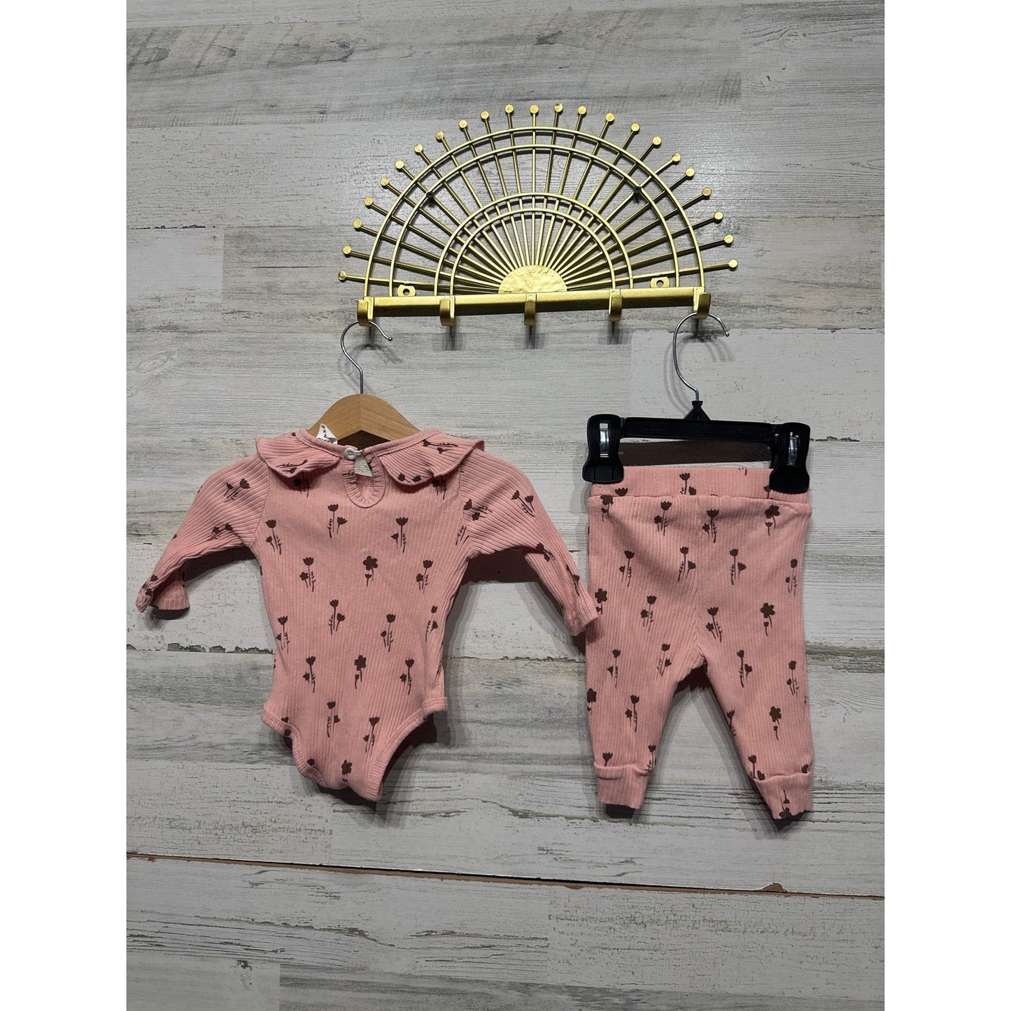 Floral Ruffle Bodysuit & Leggings Girls 1-3M Pink Ribbed Knit 2pc Set2