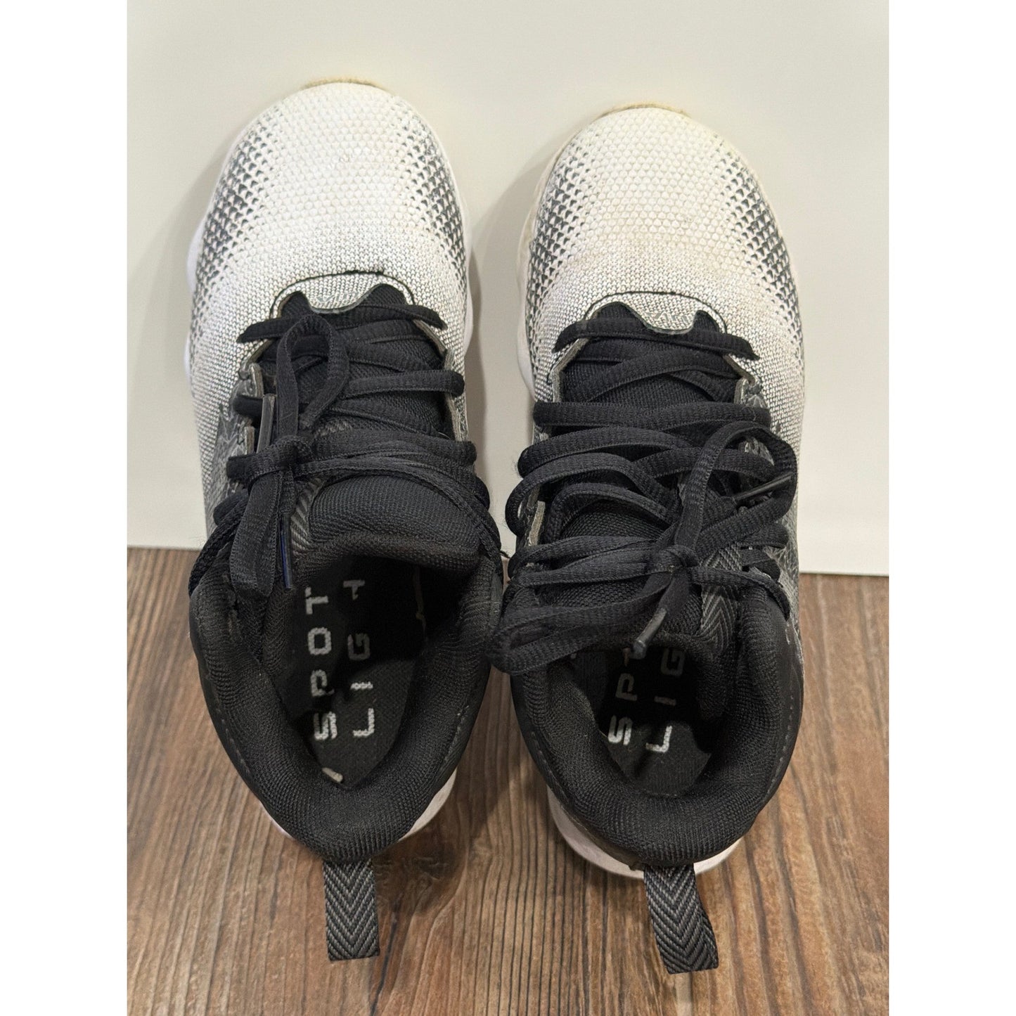 Under Armour Spotlight Cleats Boys 1Y Black White Football Mid Top7