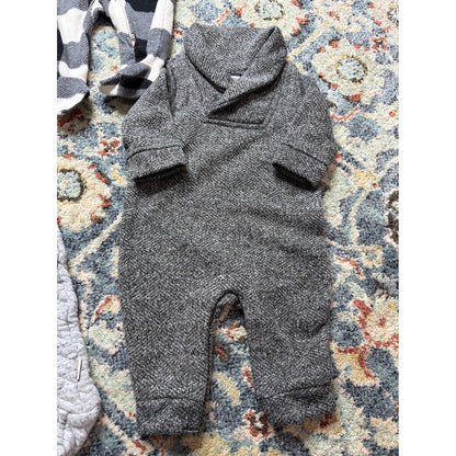 Old Navy Sticky Fudge Bundle Boys 0-3M Grey Black Plaid Quilted Romper EUC4