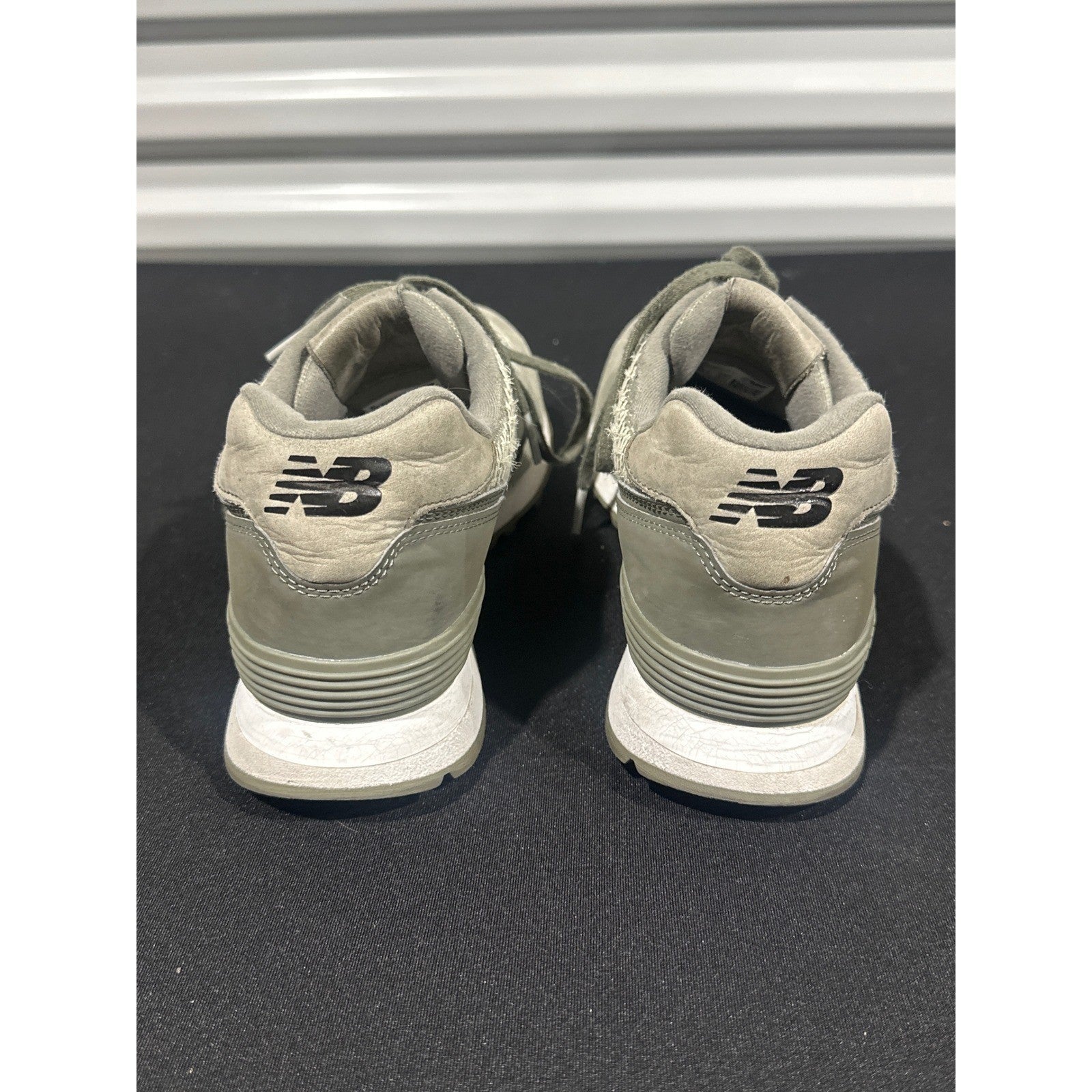 New Balance 574 Sneakers Womens 9 Olive Green Mesh Suede Low Top2