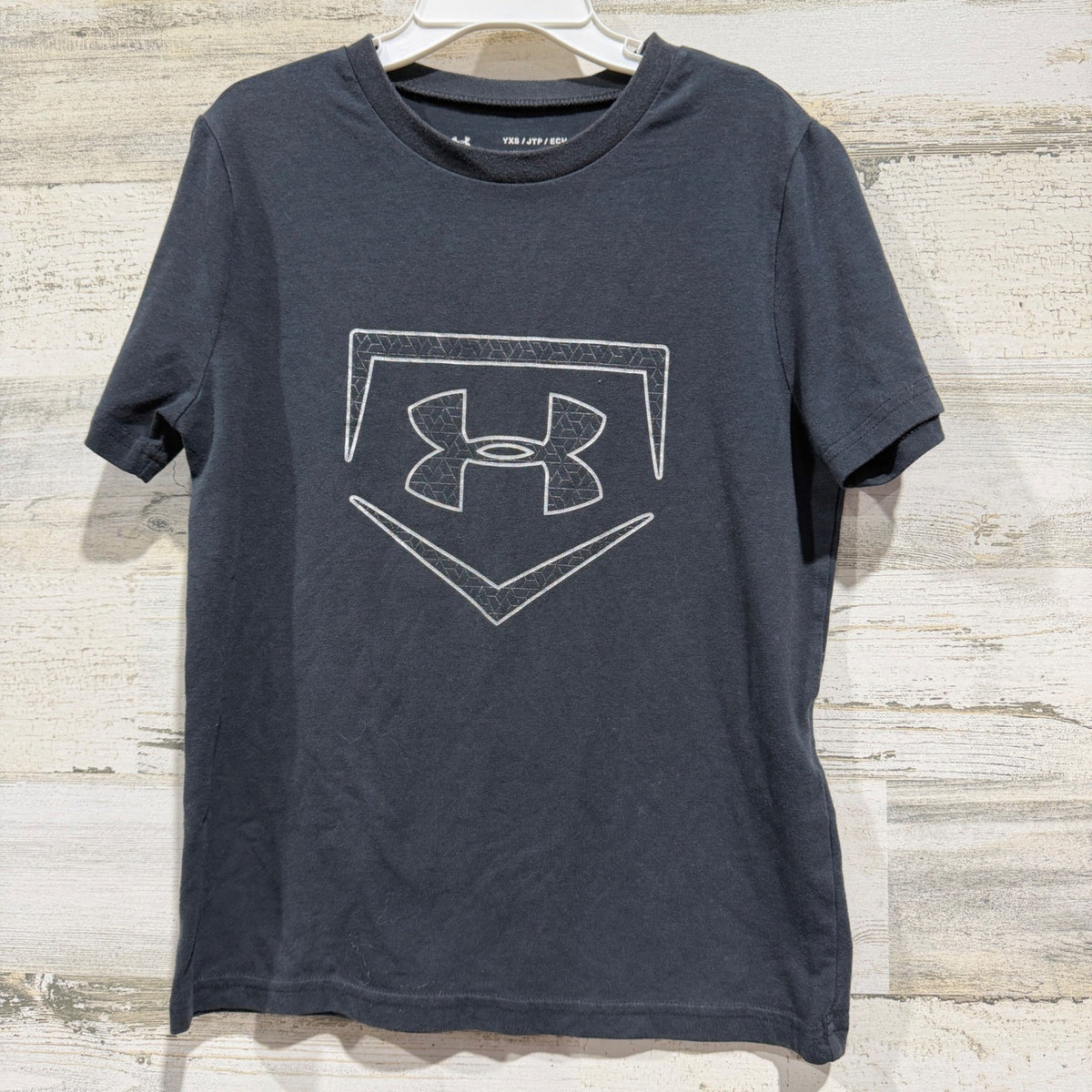 Under Armour T-Shirt Boys YXS Black Baseball Home Plate HeatGear Sport0