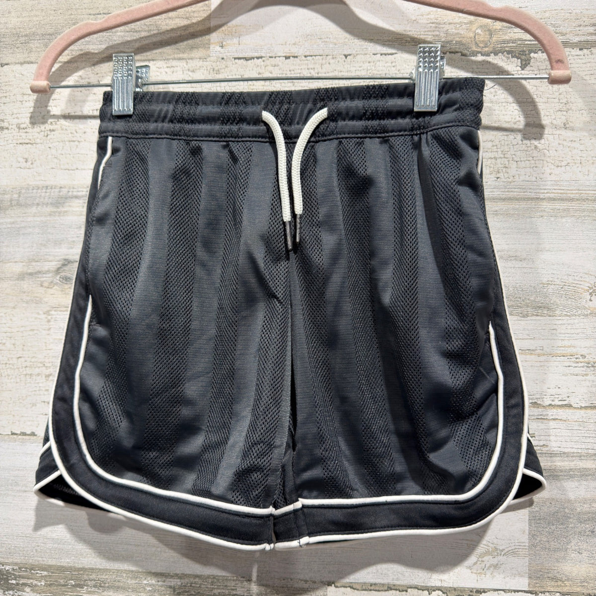 Weekend Academy Mesh Shorts Boys Size 8 Black Piping Athletic Sporty NWOT0