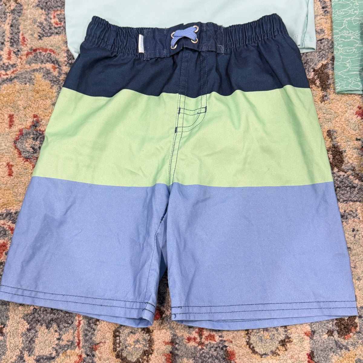 Under Armour RuggedButts Art Class Boys 4-5 Bundle Swim Shorts Rash Guard EUC3