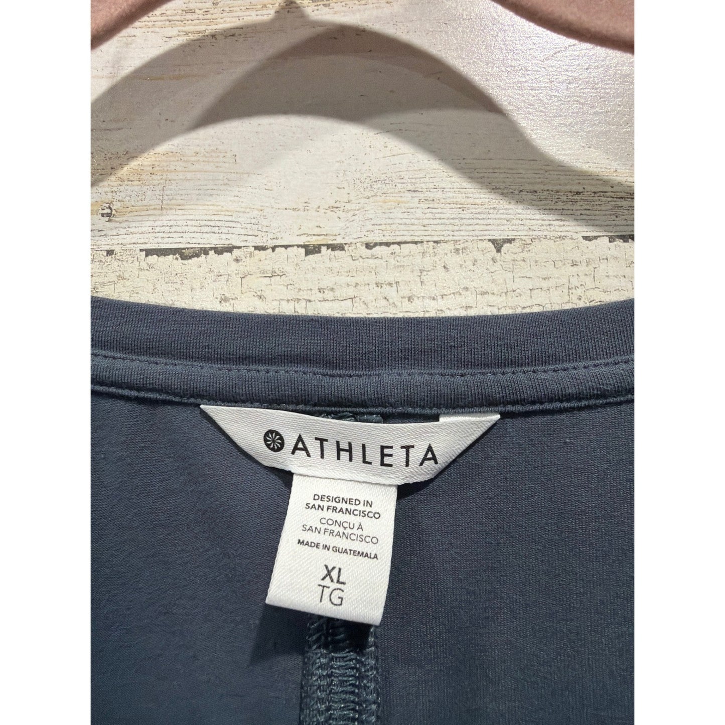 Athleta Boxy V-Neck T-Shirt Womens XL Gray Short Sleeve Athleisure EUC1