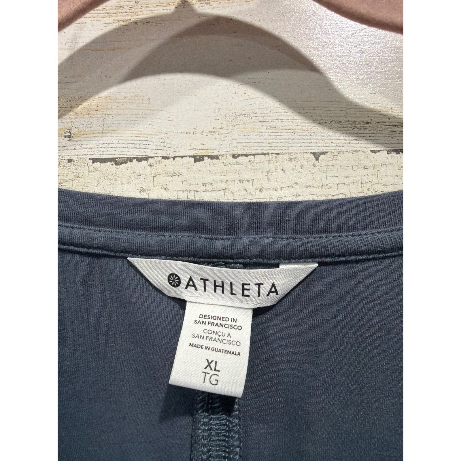 Athleta Boxy V-Neck T-Shirt Womens XL Gray Short Sleeve Athleisure EUC1