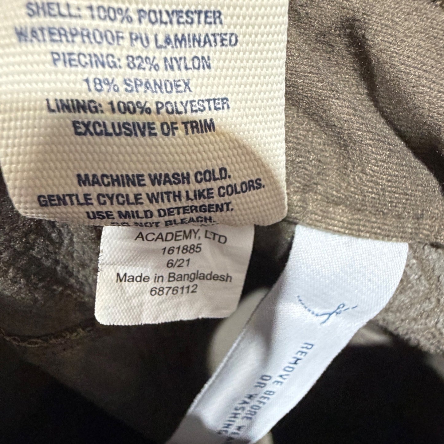 Magellan Waterproof Pants Boys XS Camo Realtree Edge Cargo Hunting Outdoors EUC8