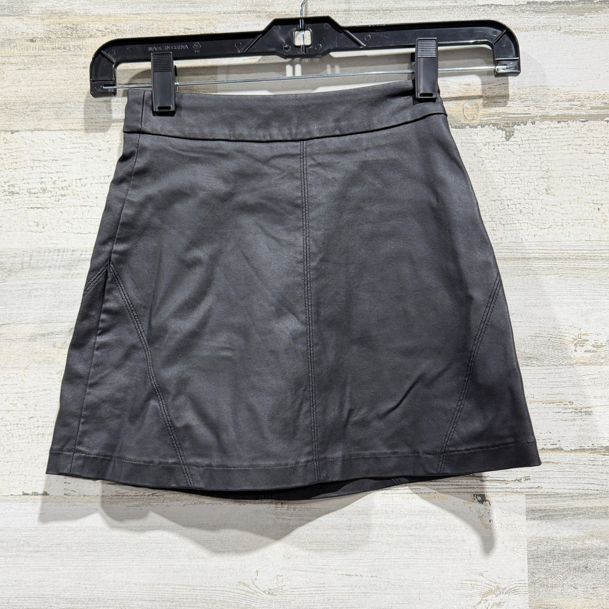 GB Girls Faux Leather Mini Skirt Size 7 Black Exposed Zipper Edgy EUC0