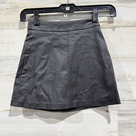 GB Girls Faux Leather Mini Skirt Size 7 Black Exposed Zipper Edgy EUC0
