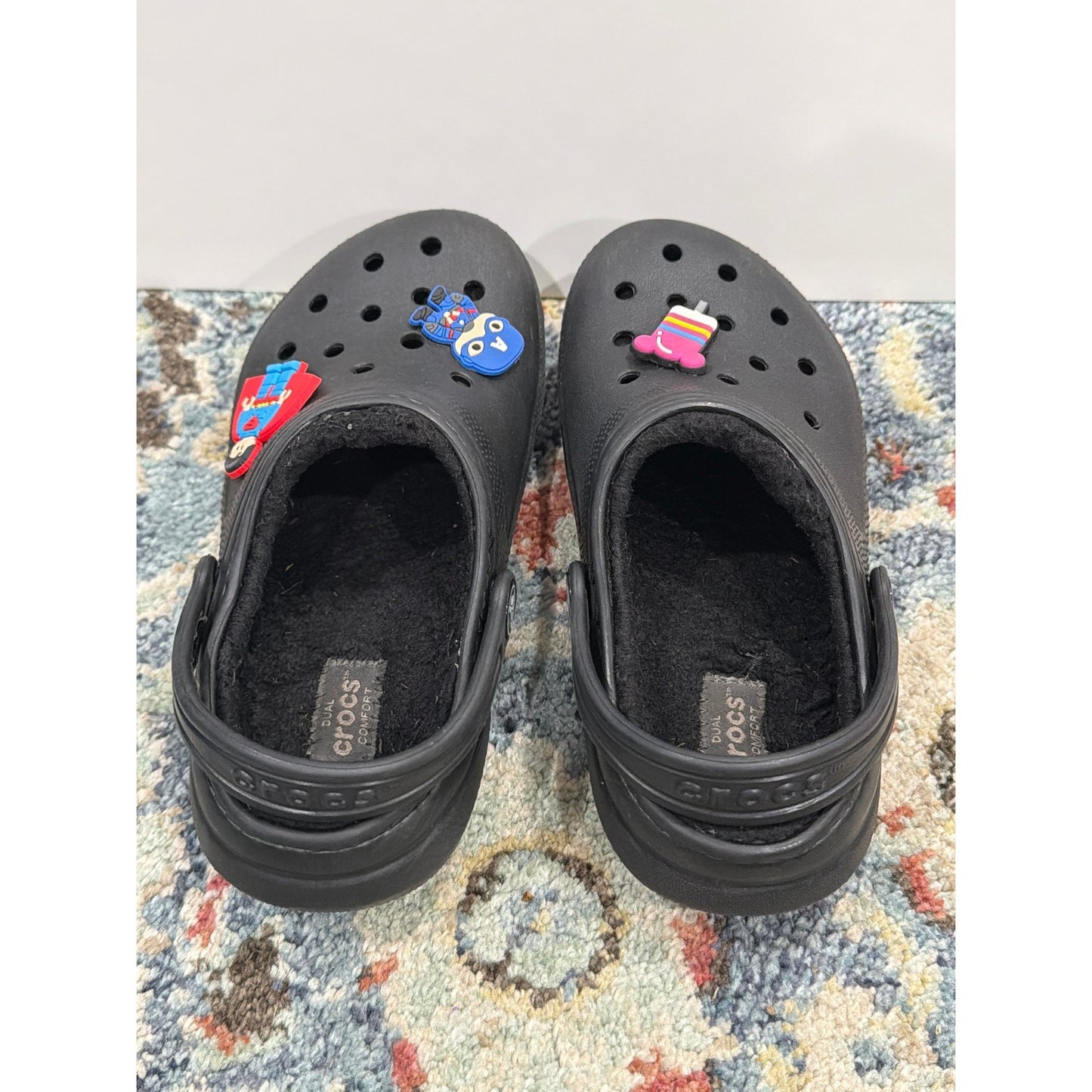Crocs Lined Clogs Boys Size 13 Black Captain America Jibbitz Gorpcore GUC3