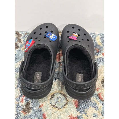 Crocs Lined Clogs Boys Size 13 Black Captain America Jibbitz Gorpcore GUC3