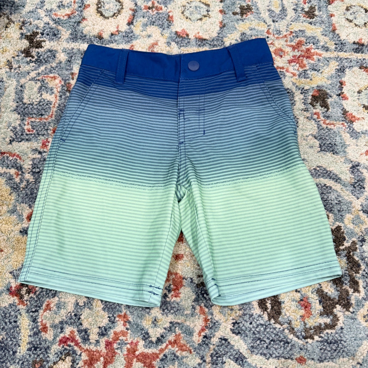 Under Armour RuggedButts Art Class Boys 4-5 Bundle Swim Shorts Rash Guard EUC1