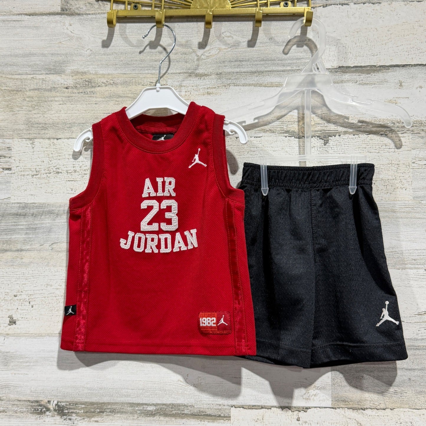 Jordan 2-Piece Shorts Set Boys 2T Red Black Air 23 Mesh Jersey EUC0
