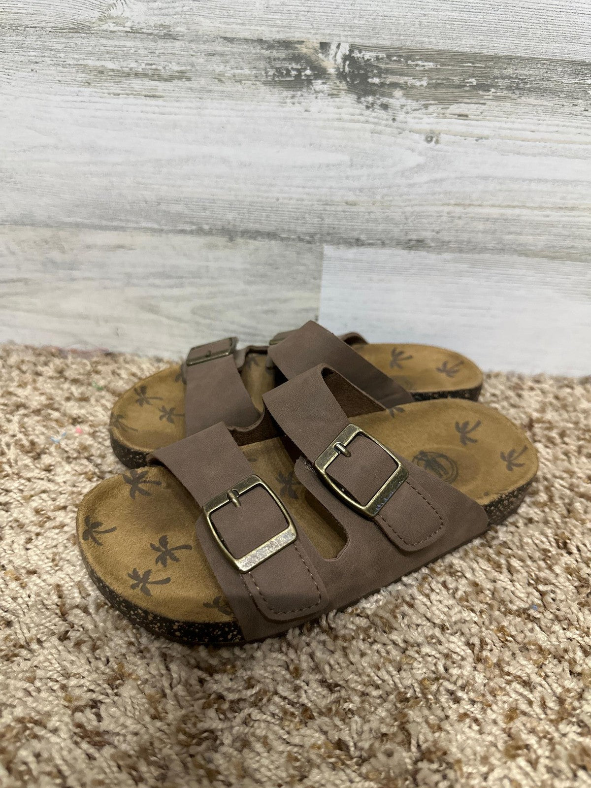 Brown Double Buckle Sandals Kids Youth 1 Brown Slides EUC1