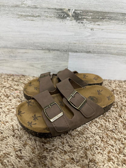Brown Double Buckle Sandals Kids Youth 1 Brown Slides EUC1