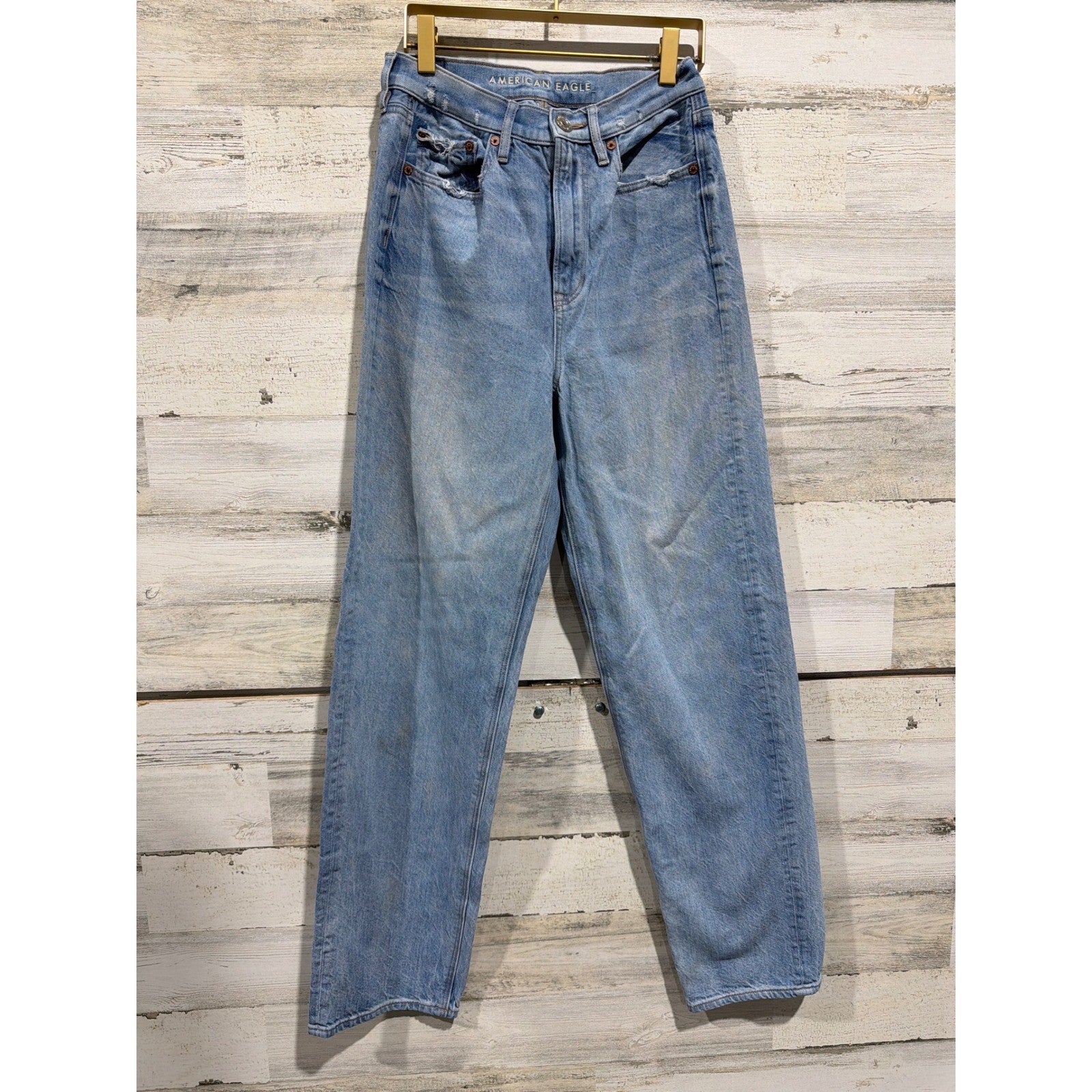 American Eagle Baggy Jean Women 4 Regular Light Wash Distressed Denim GUC0