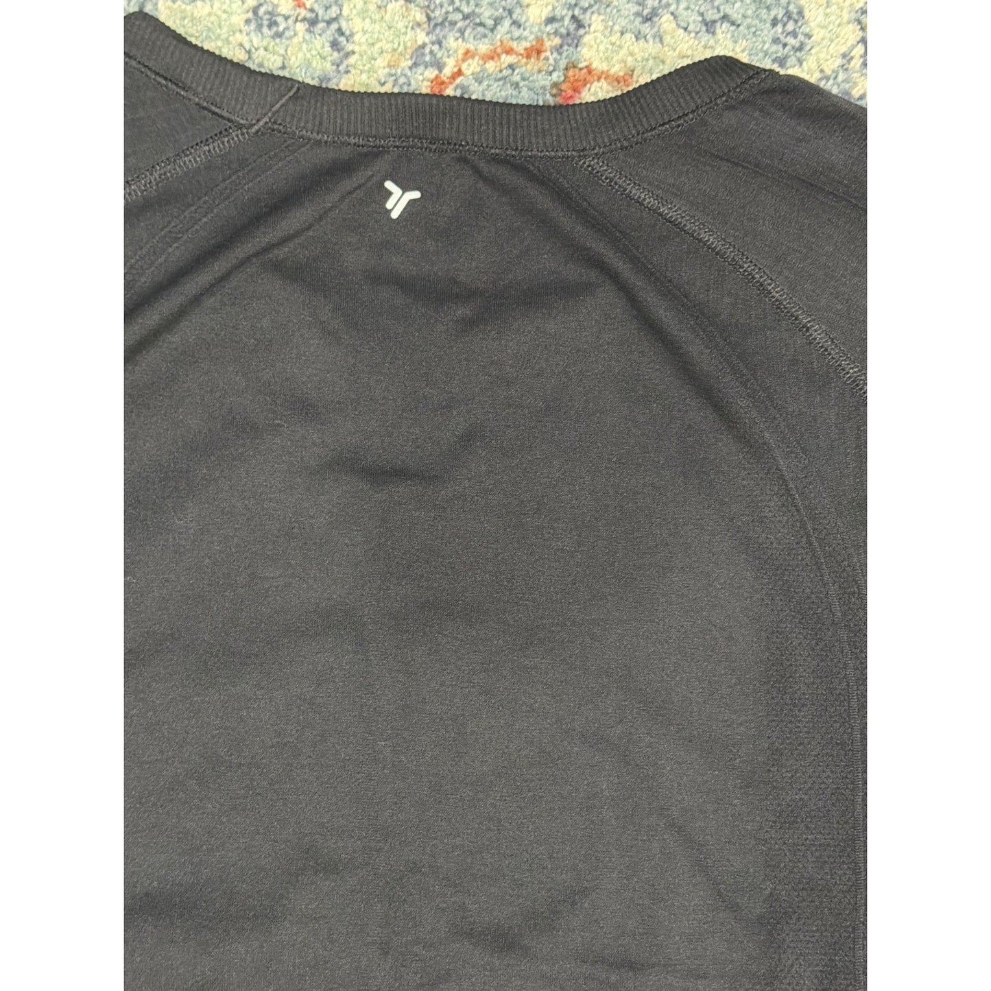Old Navy Active Tech Shirt Women XL Black Seamless Raglan Athleisure EUC3
