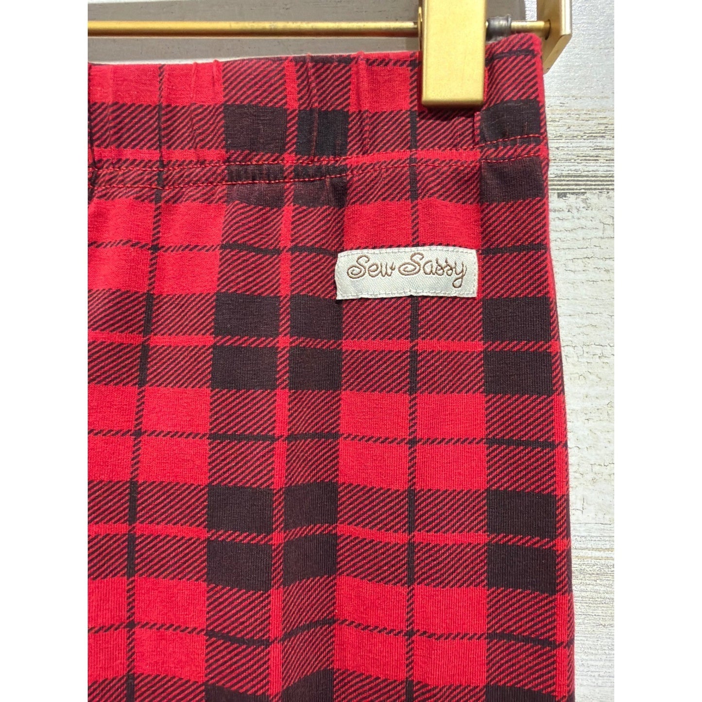 Sew Sassy Ruffle Leggings Girls 8 Red Black Buffalo Plaid Boutique EUC1