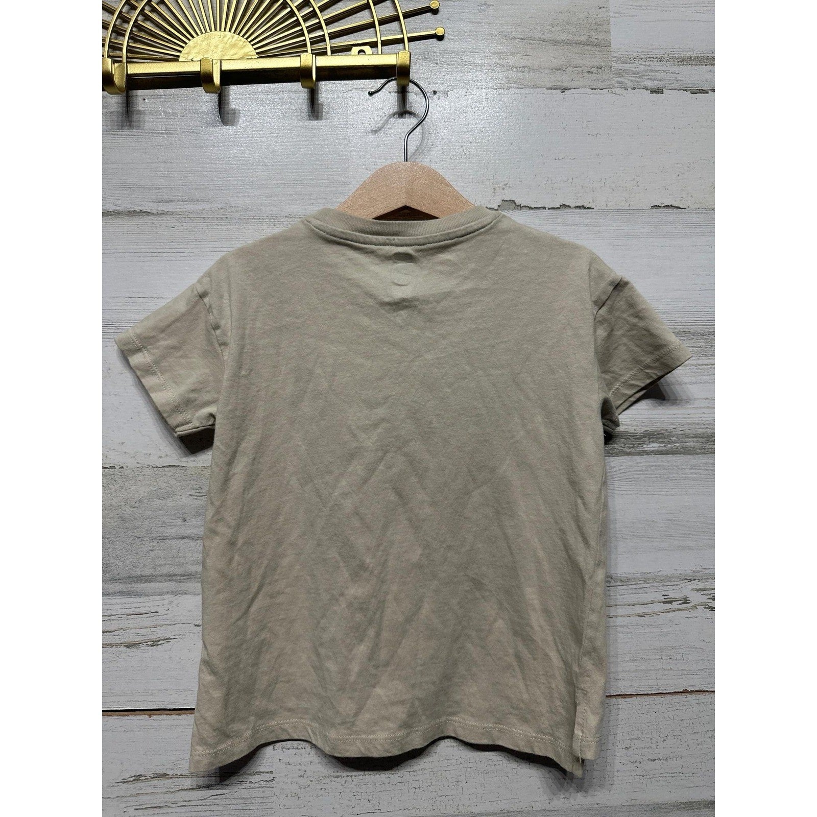 Cotton On Kids T-Shirt Bundle Boys 5 White Tan Graphic Pocket Tee EUC6