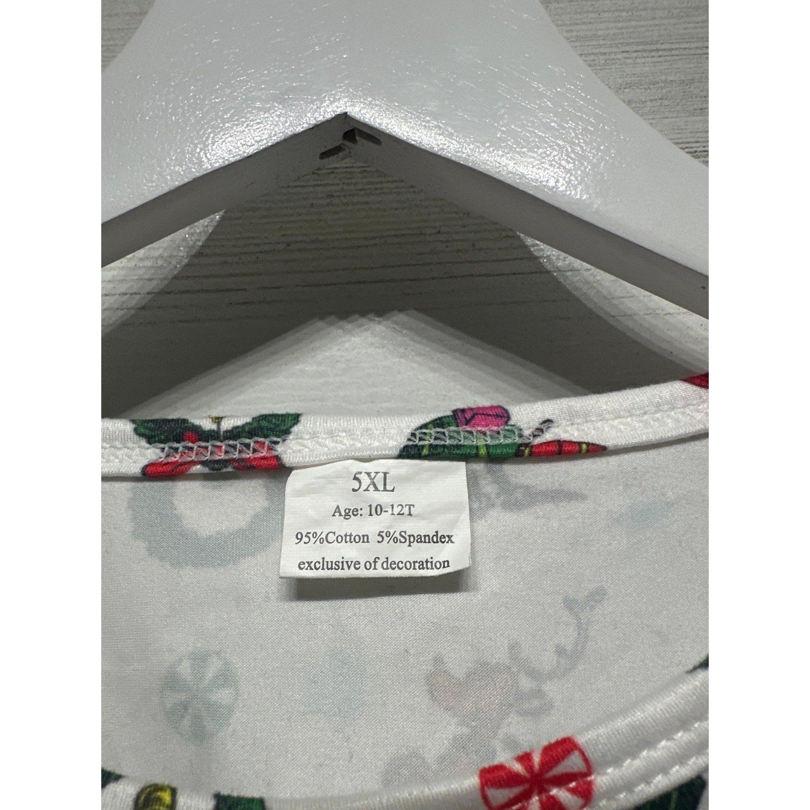 Boutique Grinch Long Sleeve Top Girls 10/12 White Christmas Ruffle EUC2