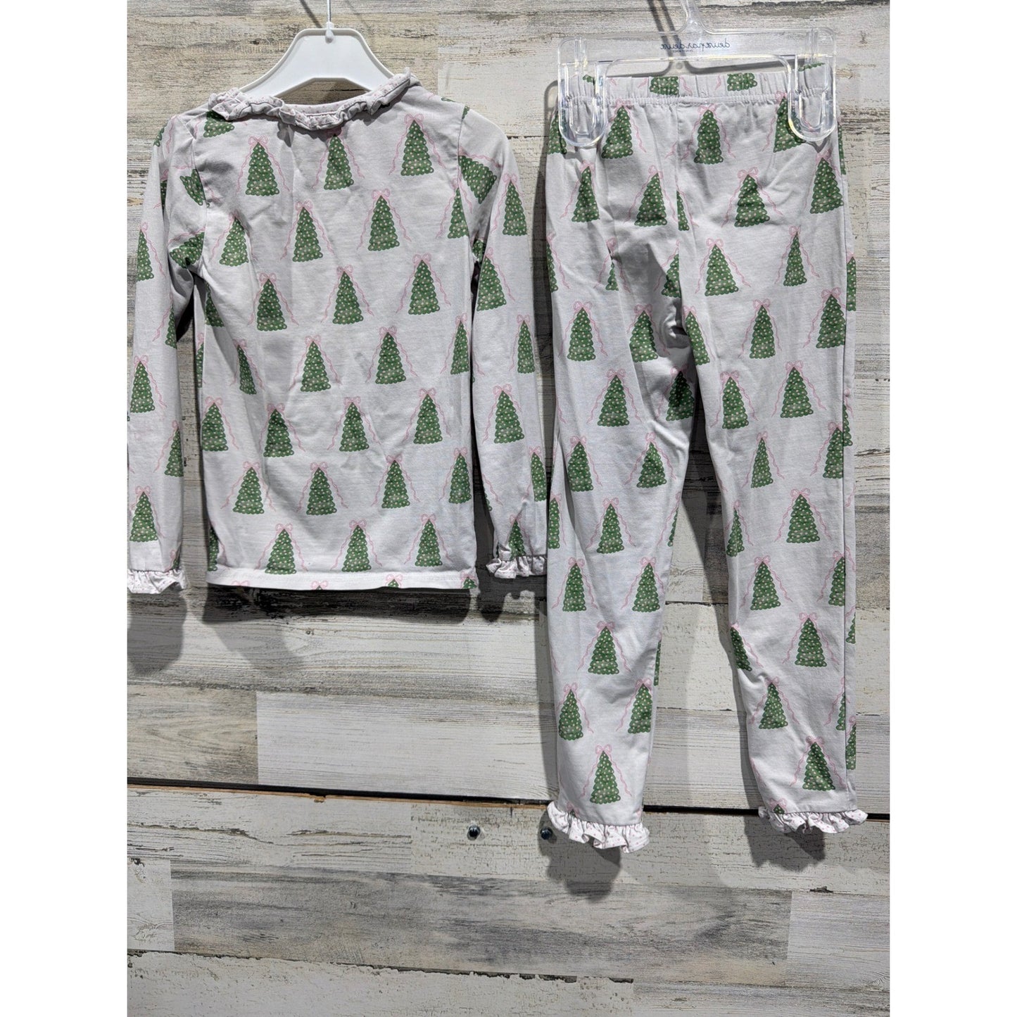 Cecil and Lou Pajama Set Girls 6 White Christmas Tree Ruffle Holiday GUC*3