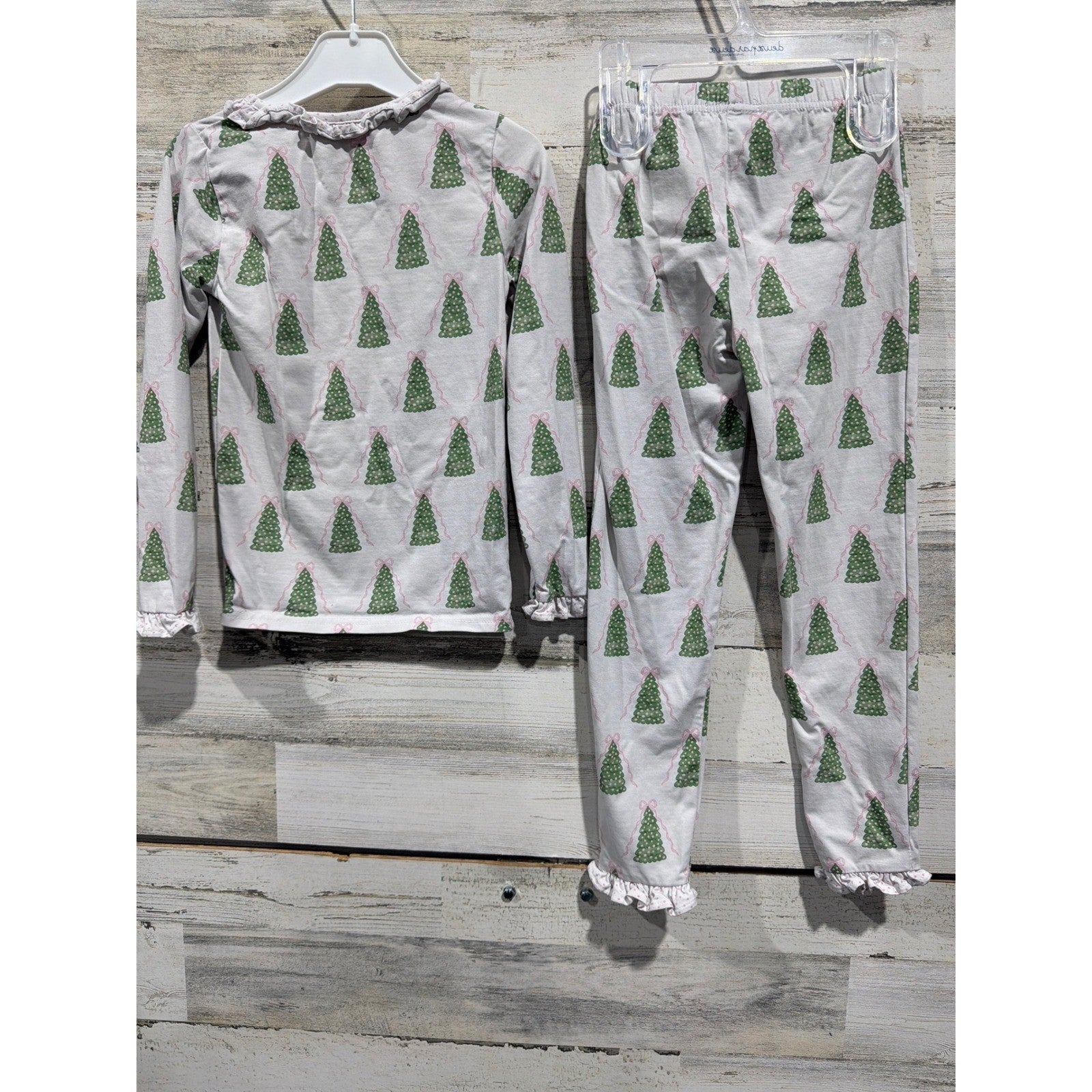 Cecil and Lou Pajama Set Girls 6 White Christmas Tree Ruffle Holiday GUC*3