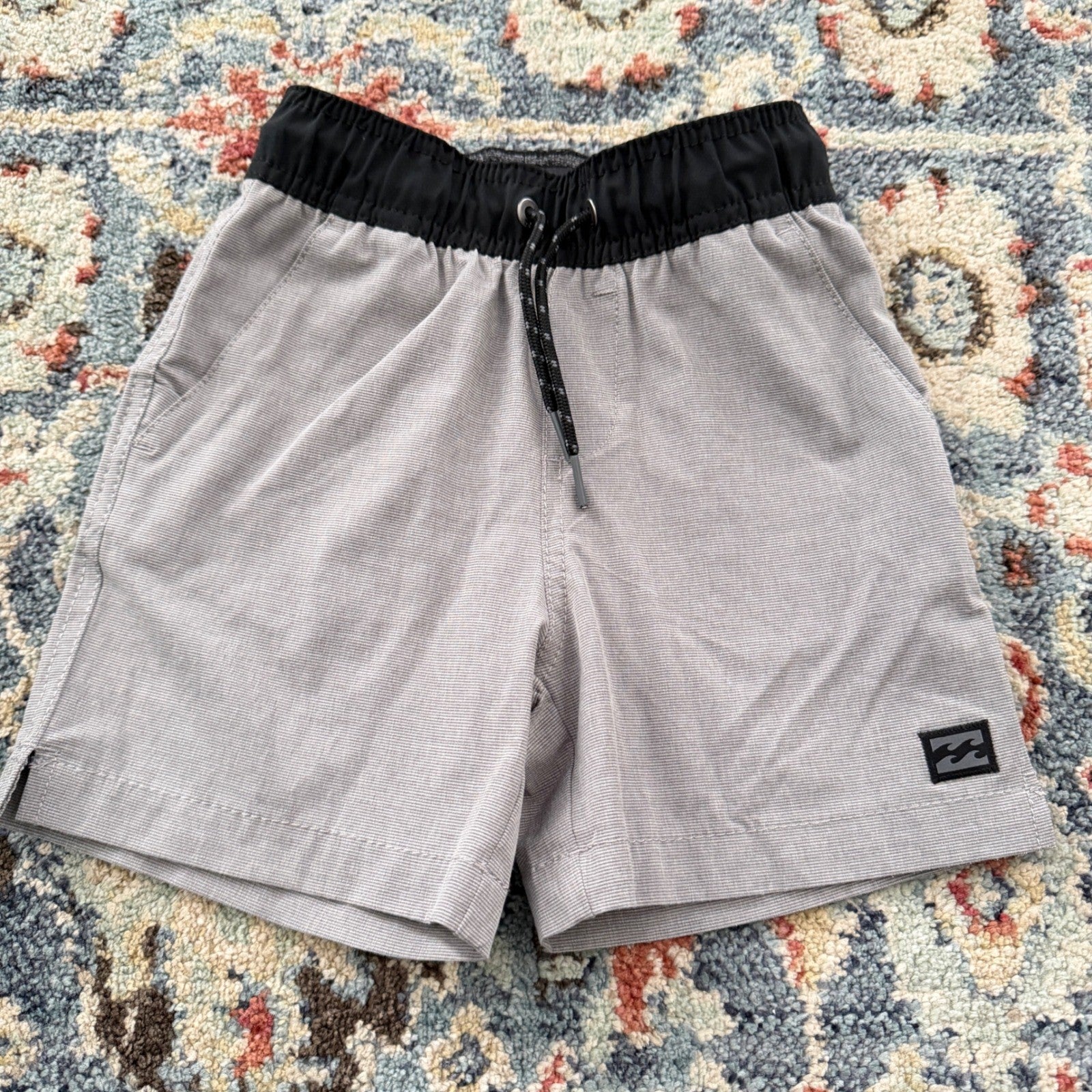 Billabong Hybrid Shorts Boys 4/S Grey Stripe Recycler Boardshorts Surf EUC0