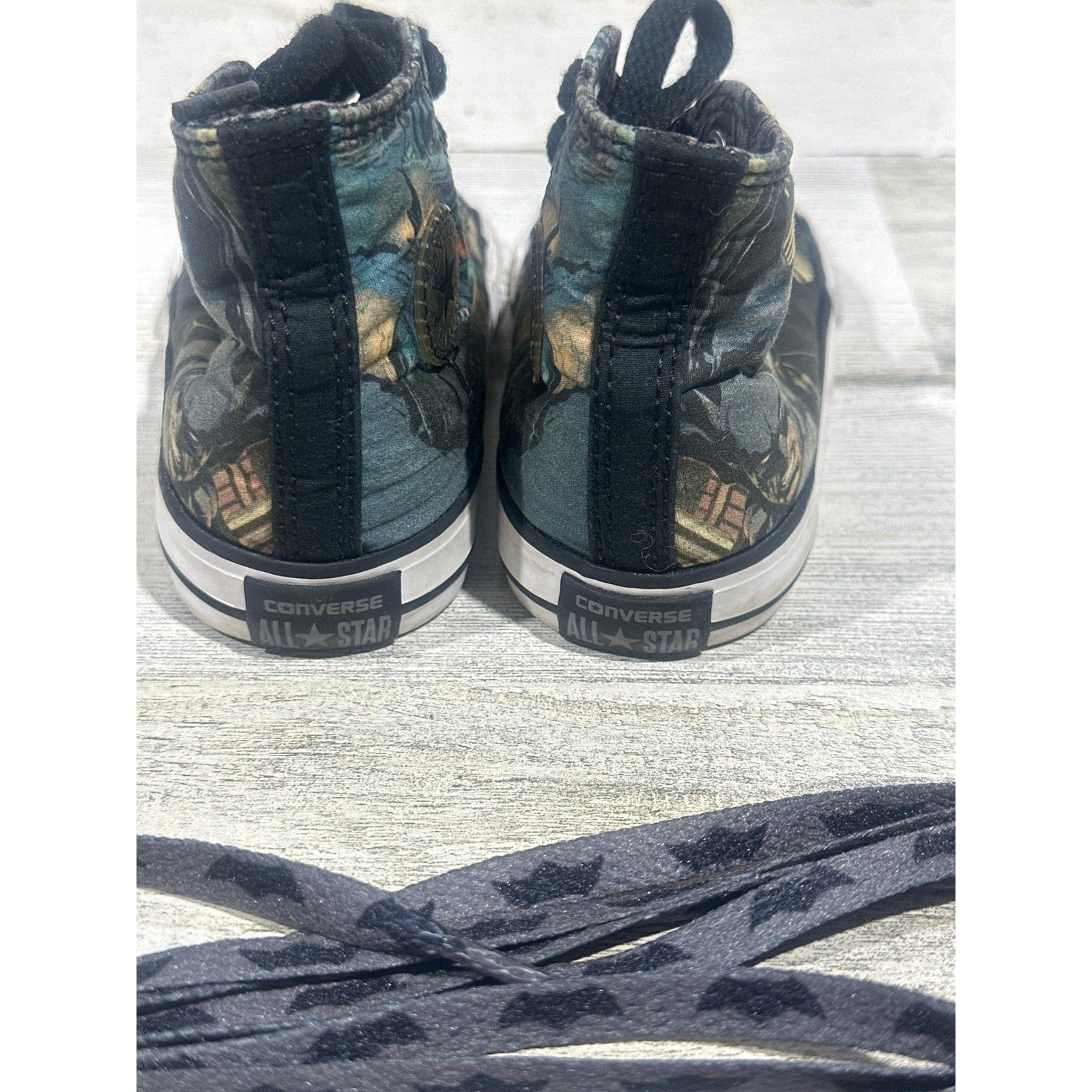 Converse Batman High Top Sneaker Boys Toddler 6 Multicolor DC Comics3